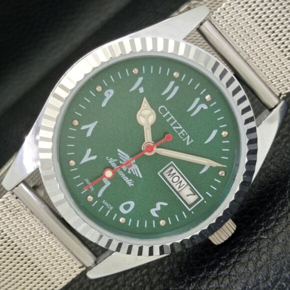 Vintage 1970 Citizen Automatic Mens Silver Watch W/daydate & Green accents - Picture 1 of 8